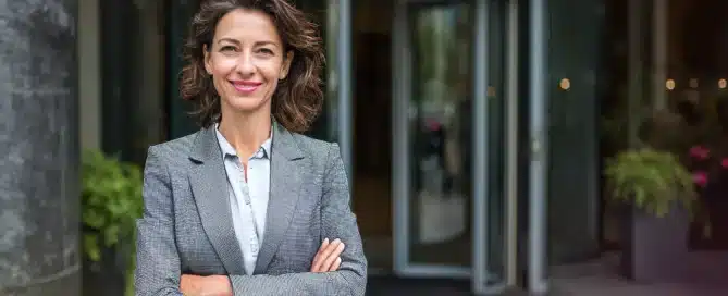 Comparison discussion between a retirement planner and financial advisor explaining their roles and financial guidance